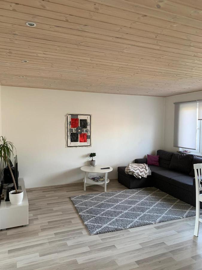 Modern Cozy 2 Bedroom Apartment Near City Center Pärnu Exteriör bild
