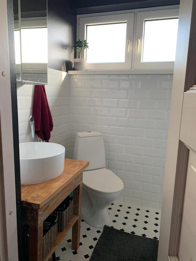 Modern Cozy 2 Bedroom Apartment Near City Center Pärnu Exteriör bild