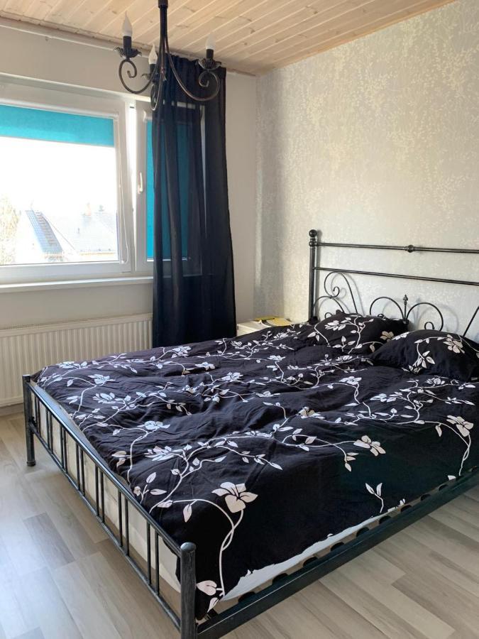 Modern Cozy 2 Bedroom Apartment Near City Center Pärnu Exteriör bild