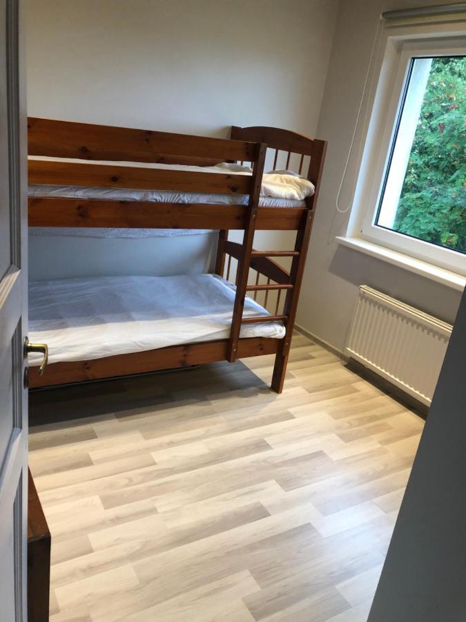 Modern Cozy 2 Bedroom Apartment Near City Center Pärnu Exteriör bild